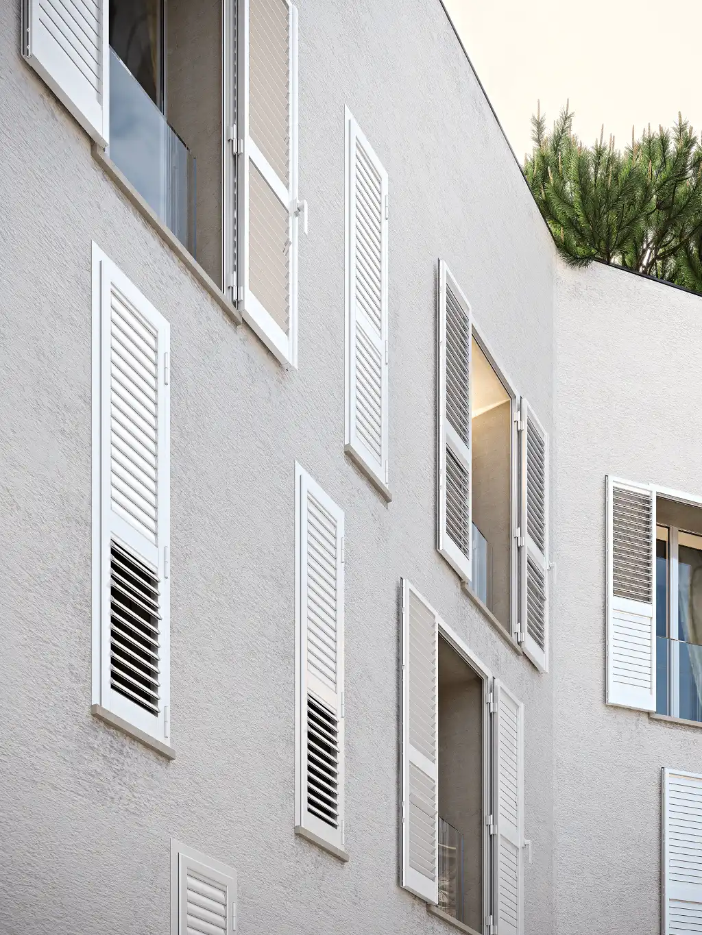 Persiane in alluminio con telaio e lamella orientabile